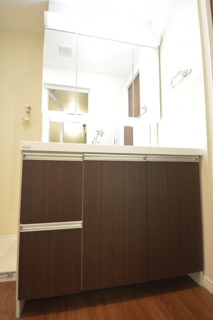 マンション都立大　洗面化粧台