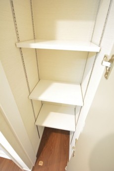 マンション都立大　洗面室収納