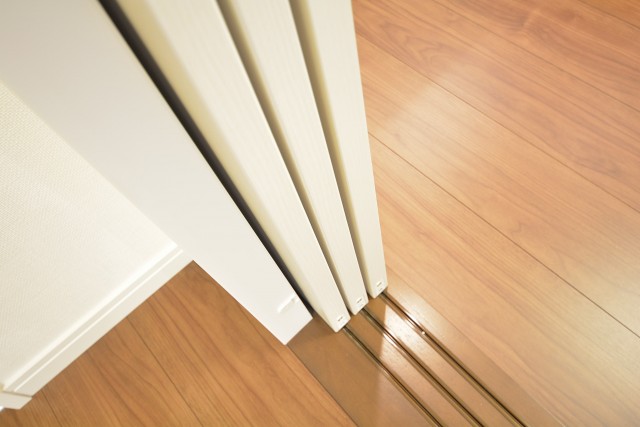 飯田橋第1パークファミリア　リビングの3枚可動式扉