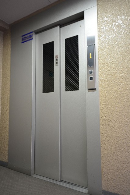 ローズハイツ仙台坂　エレベーター