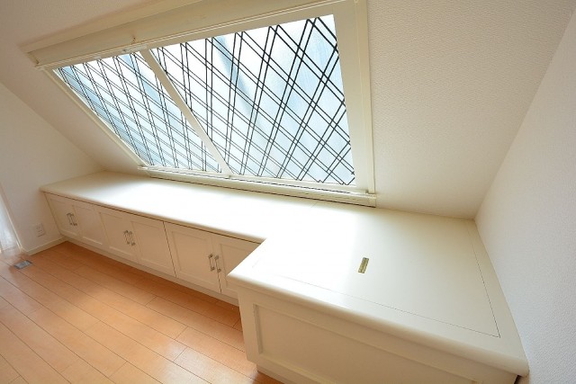 ST青山　窓際の収納