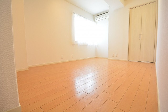 ST青山　洋室約7.0帖