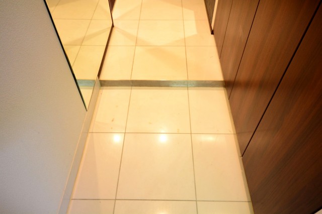 ピアースコード代々木参宮橋　玄関ホール