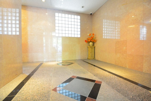 モアグランデ浜松町　エントランスホール