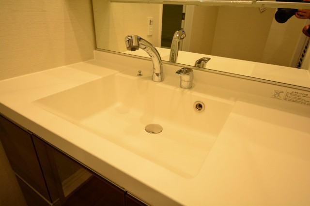 モアグランデ浜松町　カウンター一体型洗面ボウル