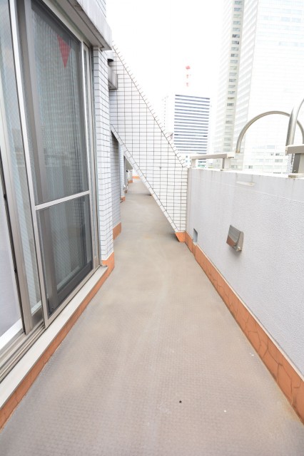 モアグランデ浜松町　ルーフバルコニー