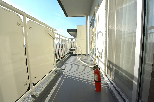 南向き、陽当たり抜群のバルコニー