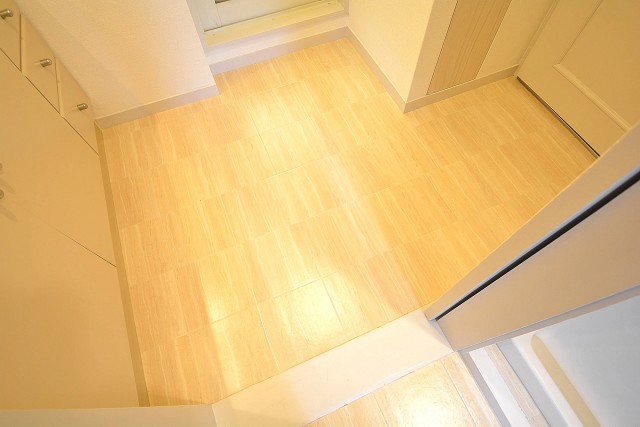 洗面室はキッチン＆廊下どちらからも入れます