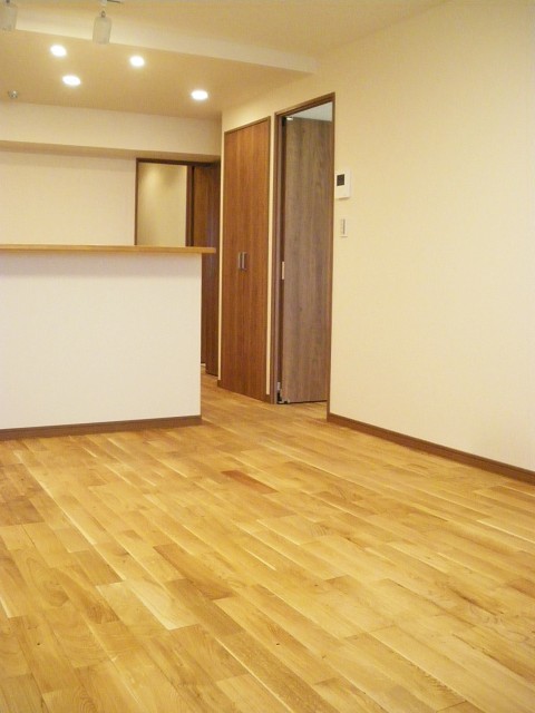 方南町ハイツ　約13.5帖のＬＤＫ