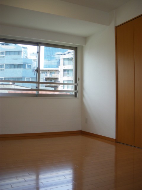 グランドテラス新宿