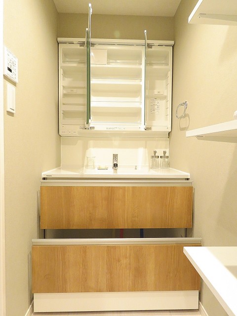 二子玉川ロイヤルマンション　洗面化粧台