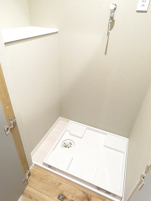 二子玉川ロイヤルマンション　洗濯機置場