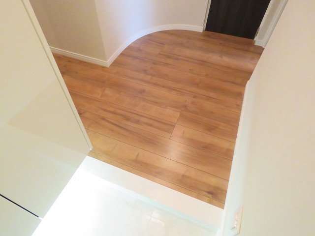 マンション白金台　廊下