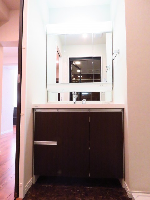 マンション白金台　洗面化粧台