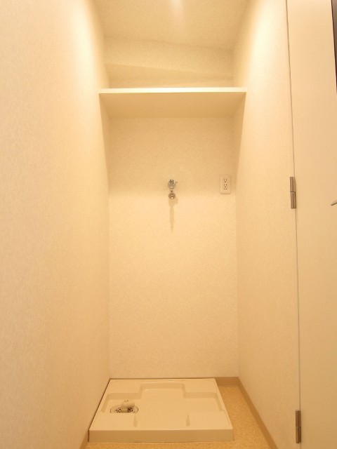 クレアシオン浅草Ⅱ　洗濯機置場