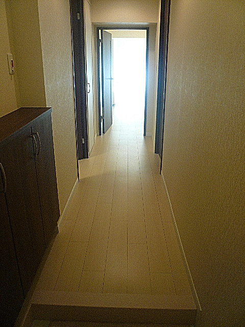 馬事公苑前ハイム2号棟　廊下