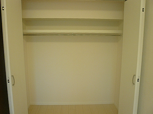 馬事公苑前ハイム2号棟　約4.5帖の洋室