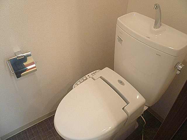 馬事公苑前ハイム2号棟　トイレ