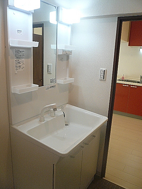 馬事公苑前ハイム2号棟　洗面化粧台