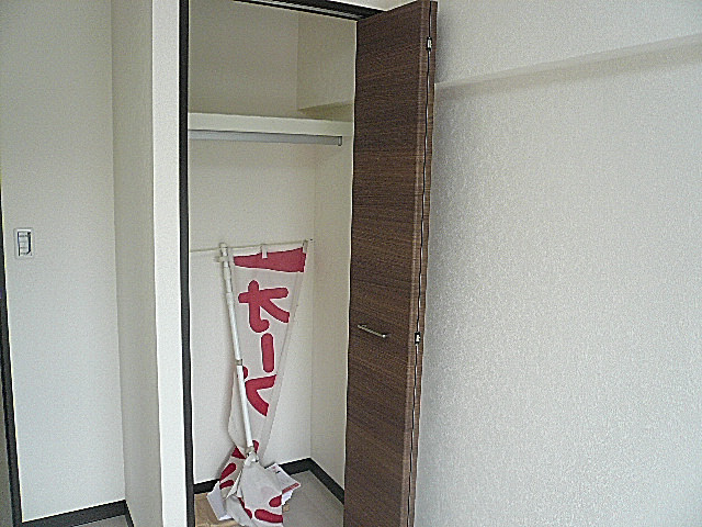 カーサ池尻　約5.0帖の洋室