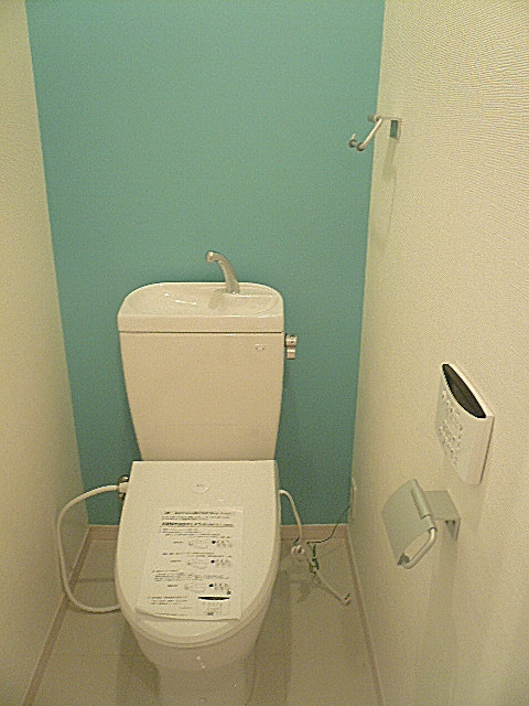 ライオンズマンショングリーン白金　トイレ