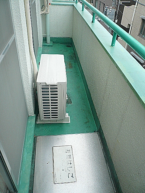 ライオンズマンショングリーン白金　バルコニー