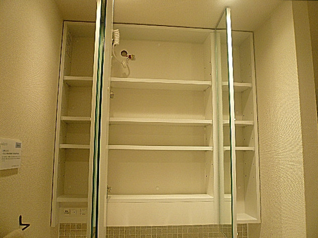 マンション白金台　洗面化粧台