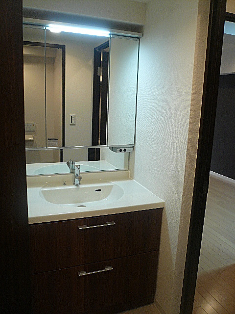 メゾン・ド・エビス　洗面化粧台