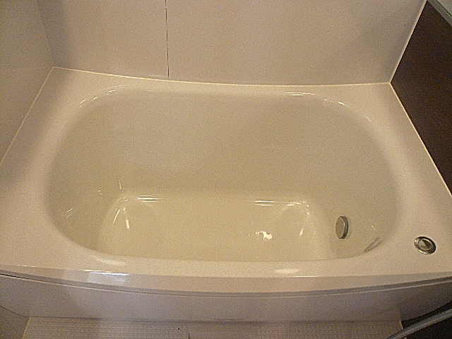 麻布狸穴ナショナルコート　バスタブ