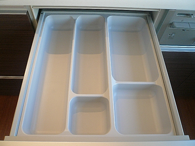 仕切りがある引き出は便利♪