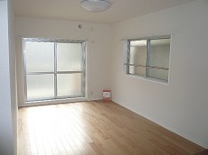 マンション都立大　白を基調としたＬＤＫ11.7帖203