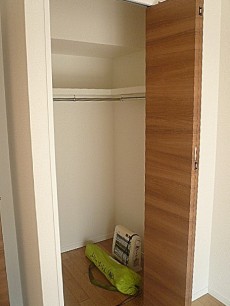 マンション都立大　ウォークインクローゼット203