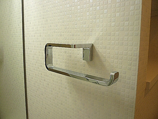 マンション都立大　タオルハンガー203