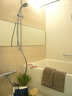 セブンスターマンション東山　浴室乾燥機・追炊き機能付きのバスルームです。