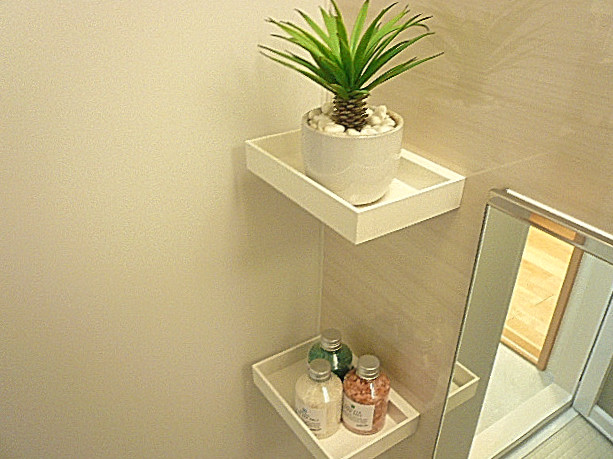 セブンスターマンション東山　浴室　2つのトレイ。