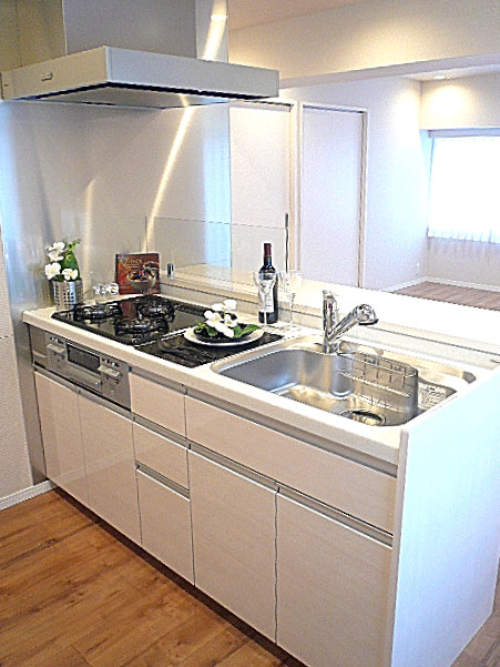 六本木ハイツ　カウンター付システムキッチン　510