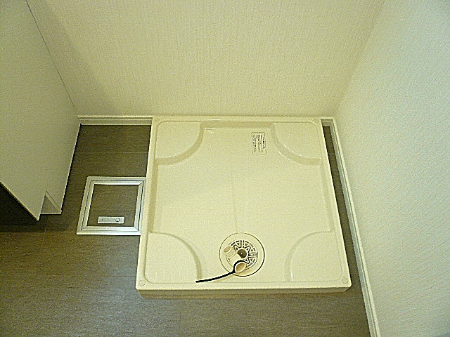 ライオンズマンション駒沢　洗濯機置き場