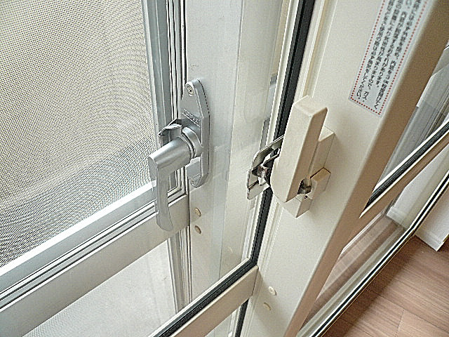 ライオンズマンション駒沢　2重サッシ