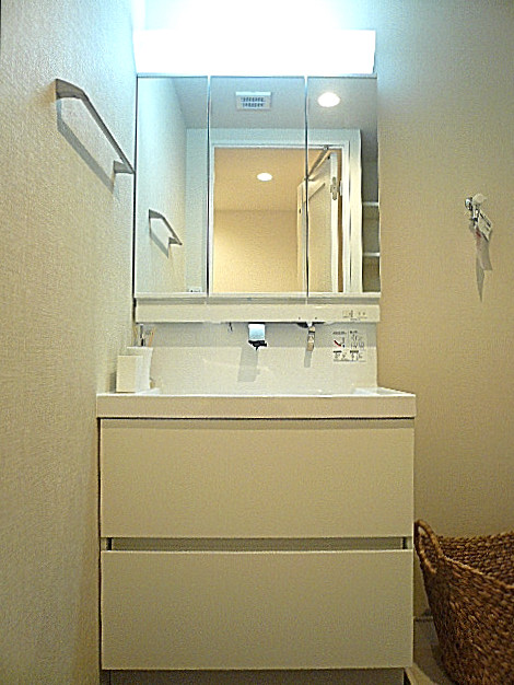 メゾン・ド・エビス　洗面化粧台