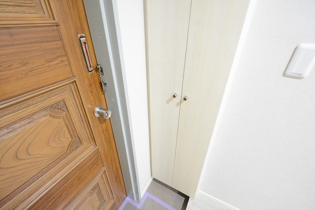 麻布狸穴ナショナルコート 玄関