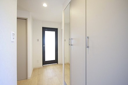 世田谷ハウス 玄関