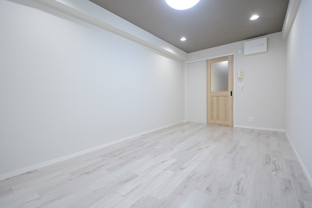 麻布狸穴ナショナルコート 洋室