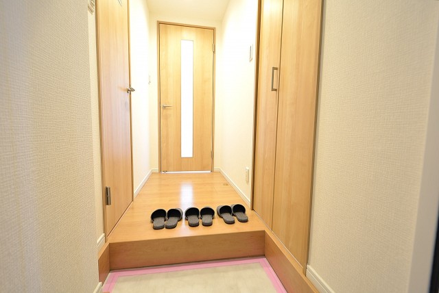 東海経堂マンション4F 玄関