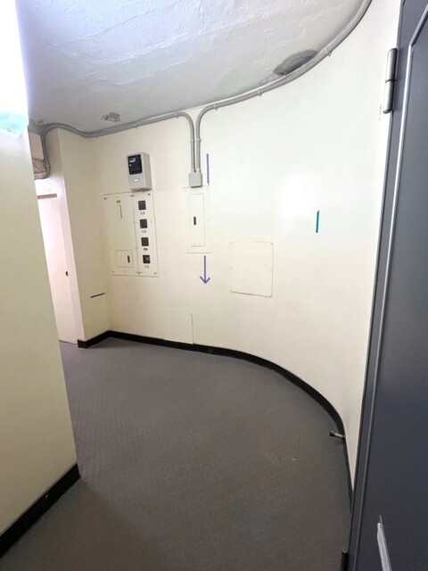 シャンボール松濤 共用廊下