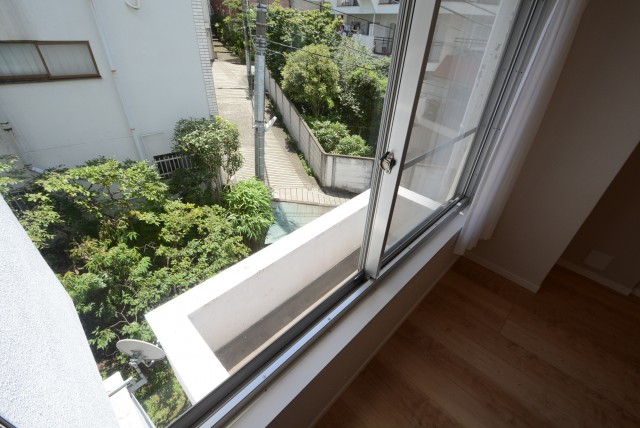 高輪中台マンション 洋室1