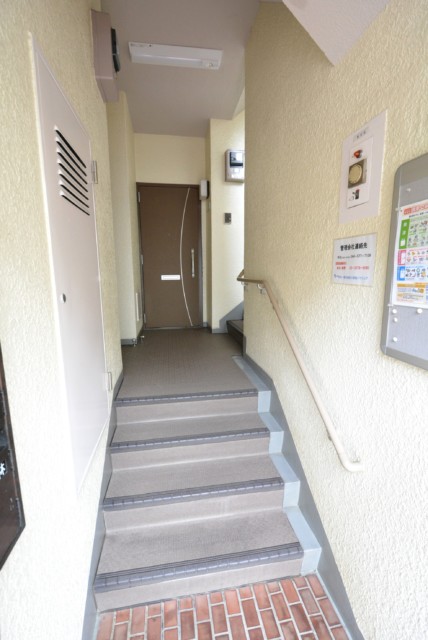 ヴィラグレイス西落合 玄関