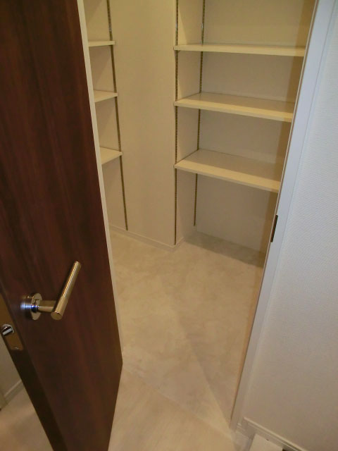 収納力抜群のシューズインクローク