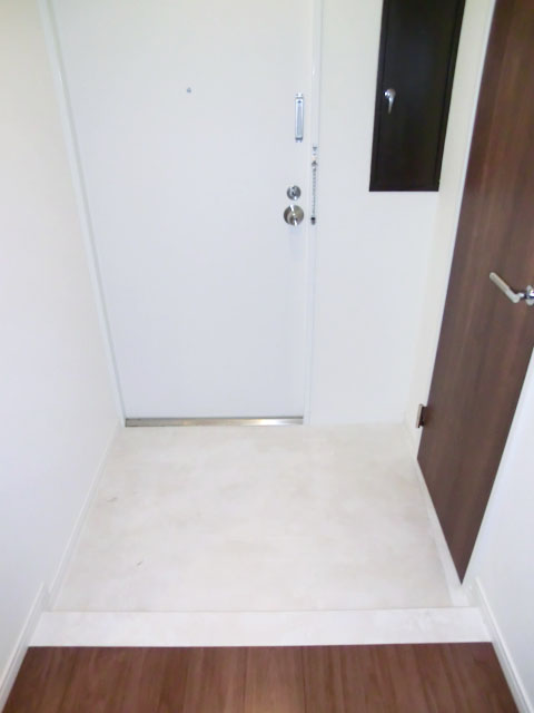 シューズインクロークが設置された玄関