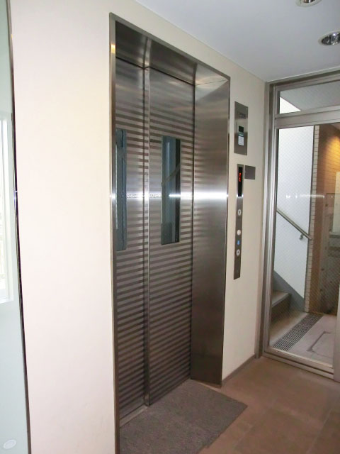 ダイアパレス高円寺　エレベーター