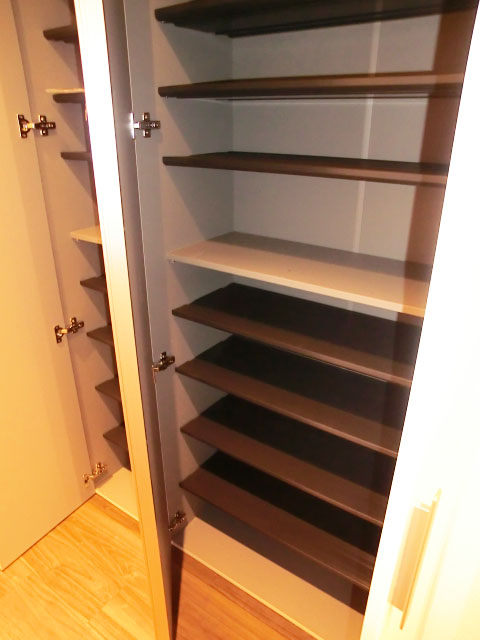 ヴィラグレイス西落合　シューズボックスは大容量